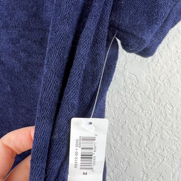 NWT GAP Reverse Terry Blue V-neck Top in Navy Uniform Size Medium Short Sleeves - Picture 4 of 6